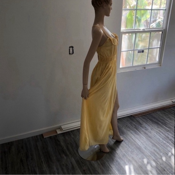 BCBGeneration maxi yellow sleeveless racerback dress size:XS - Picture 8 of 16